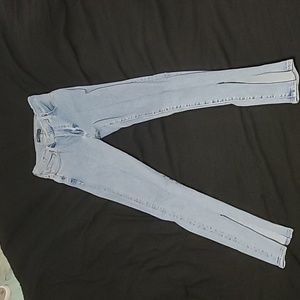 LEVI JEANS
